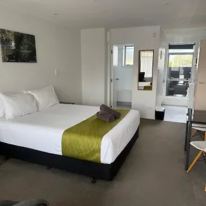 https://ambassador-motor-inn.rotoruahotelsnz.com